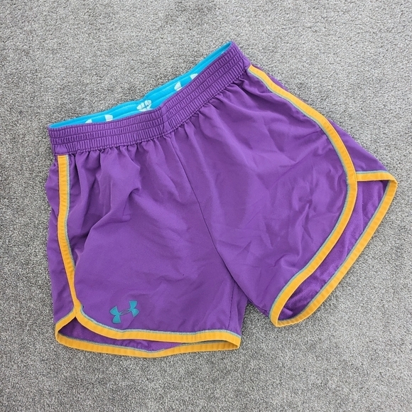UNDER Armour 4" Shorts Womens Small Purple Yellow Trim Running Yoga Loose XSmall - Picture 1 of 9